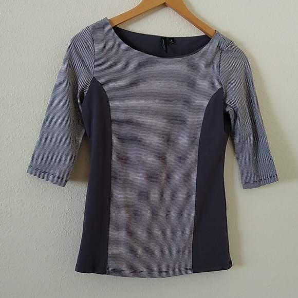 Cynthia Rowley Tops - Cynthia Rowley Slimming Stripe Top